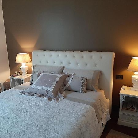 B&B Le Lanterne Casal Palocco Ngoại thất bức ảnh