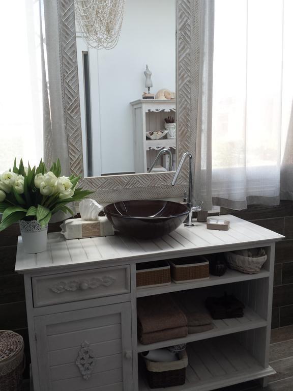 B&B Le Lanterne Casal Palocco Ngoại thất bức ảnh